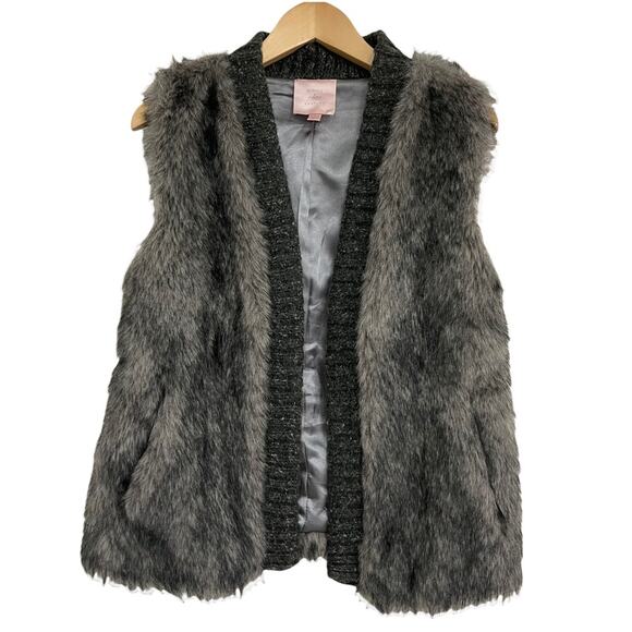ROMEO & JULIET COUTURE Faux Fur Vest Open Front Size Large Gray Knit Trim - Picture 1 of 8